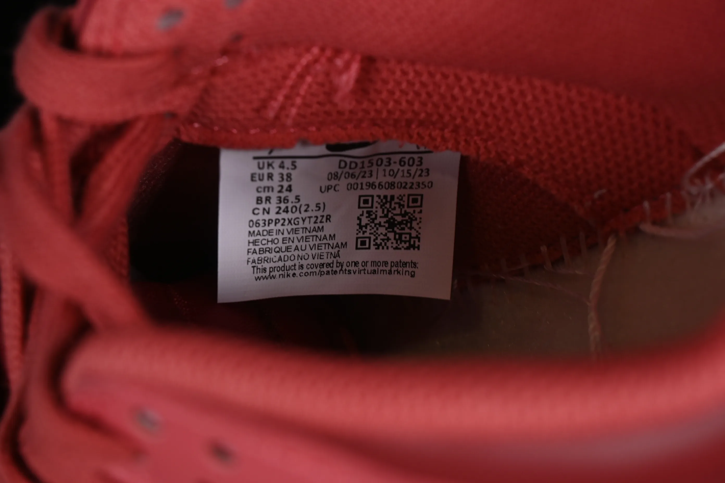 All Categories Nk SB Dunk Series Nk SB Dunk Low Low-top sneakers Nk Dunk Low Strawberry Bear color SB low-top casual sneakers DD1503-603